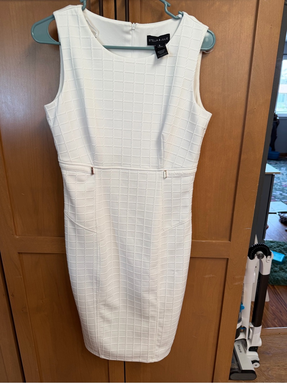 Stella & Jude White Textured Sheath Dress